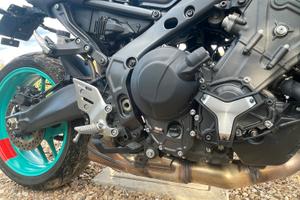 YAMAHA MT - 09