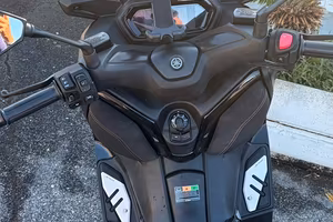 YAMAHA XMAX 300