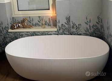 Vasca da bagno freestanding