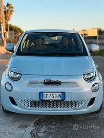 Fiat 500 500e Berlina 42 kWh Icon