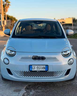 Fiat 500 500e Berlina 42 kWh Icon