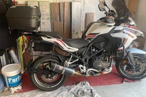 Moto Benelli 502