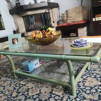 Tavolino da soggiorno in rattan con vetro