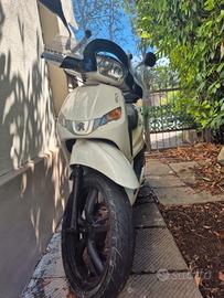 Peugeot tweet evo 150