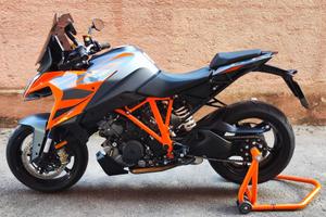 KTM SUPER SUPER DUKE GT