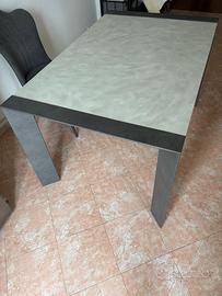 Tavolo cucina allungabile