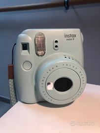 Instax mini 9 + custodia abbinata