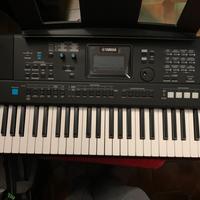 Tastiera Yamaha PSR E473