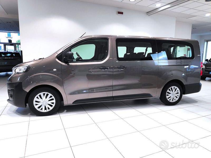 Peugeot Traveller BlueHDi 150 S&S Long Busine...