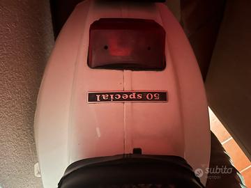 Vespa 50 Special