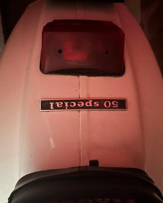 Vespa 50 Special