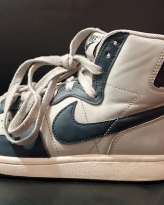 Nike Terminator 39 alte Basket