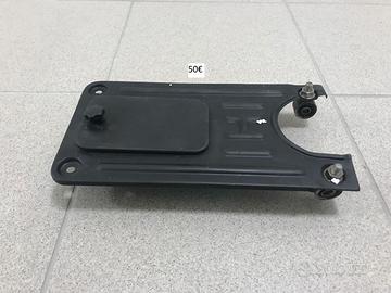 Protezione superiore con imposta per cassetta Moto