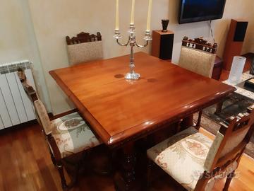 Tavolo in noce bionda del 700