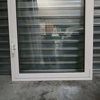 finestre alluminio bianco vetro termico antaribalt