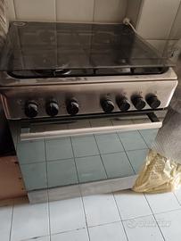 cucina ariston 4 fuochi più forno nuovi 