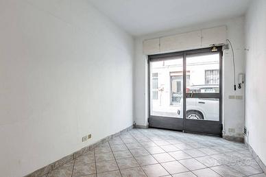 Negozio/ufficio da ristrutturare a San Colombano a