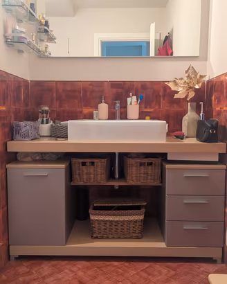 Mobile bagno completo con lavabo e miscelatore 