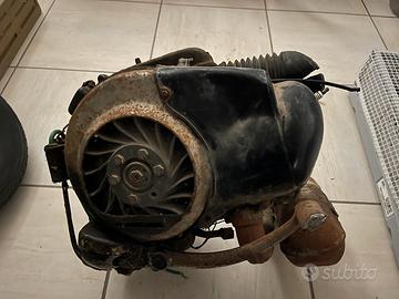 Vespa Rally 180 motore
