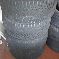 Pneumatici Nokyan winter 255 40 21 v