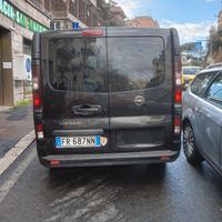 Opel Vivaro 9 posti passo lungo