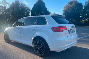 AUDI A3 SPORTBACK 8/P TDI 140 CV S-TRONIC