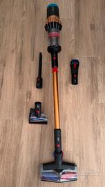 Aspirapolvere Dyson v16