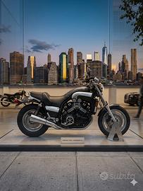 Yamaha 1200 v max