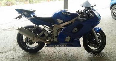 Yamaha R6