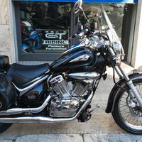 Suzuki VL Intruder 250 - 2001