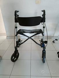 Deambulatore leggero e pieghevole