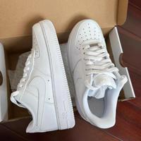 Nike Air Force 1 Low '07 bianche EU38