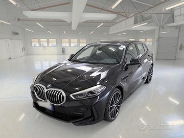 BMW 118 MSPORT AUTO 5 PORTE BERLINA