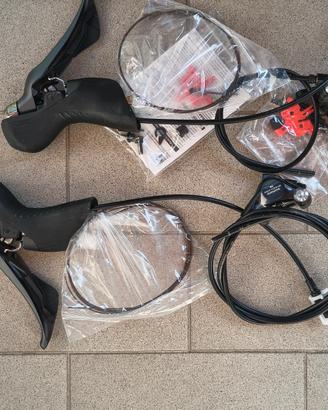 Shimano GRX RX810 2x11v e pinze freno BR-RX810