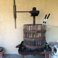 Torchio antico da esposizione