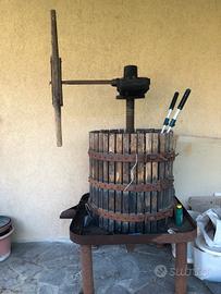 Torchio antico da esposizione