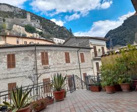 Casa indipendente a Ferentillo (Terni)