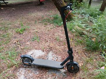 monopattino elettrico xiaomi 4 lite