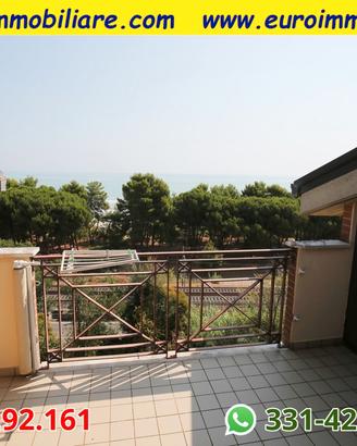 Duplex con vista mare e posto auto