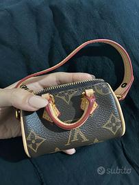 Louis Vuitton charme/ porta oggetti