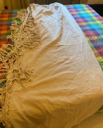 Amaca in lino con decoro in macramè