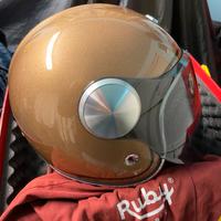 Casco Ruby in fibra di carbonio