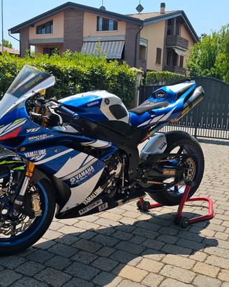 Yamaha YZF - R1 2009