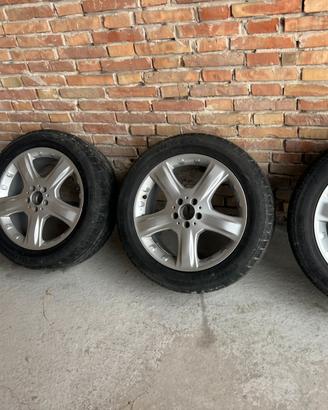 Cerchi con le gomme 19