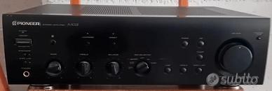 Amplificatore Integrato Stereo.