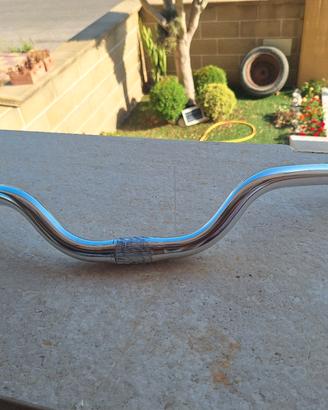Manubrio cromato per bici