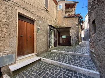 3 LOCALI A PIGLIO