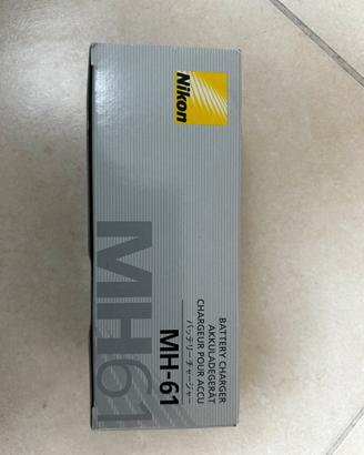NIKON CARICABATTERIE MH-61 originale