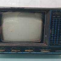 Tv portatile vintage anni 80 per collezionisti