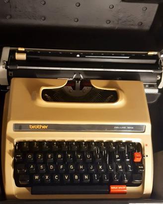 Macchina per scrivere Brother 1613 Deluxe